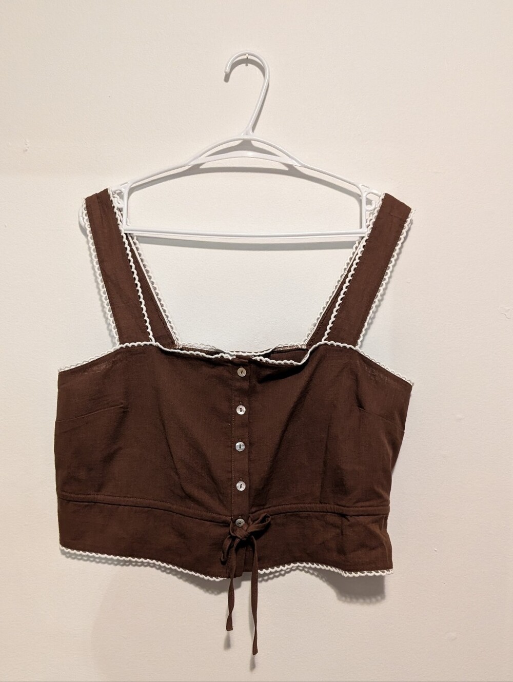 NWT dRA Los Angeles Brown Crop Top Ric Rac Scallop Trim 95% Cotton Boho Chic L